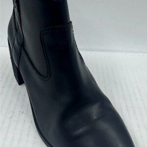 Madewell Classic Black Leather Booties